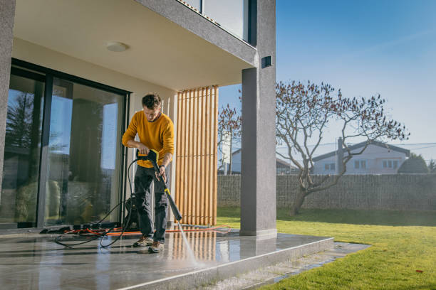 Professional Pressure Washing Services in Clinton, WA